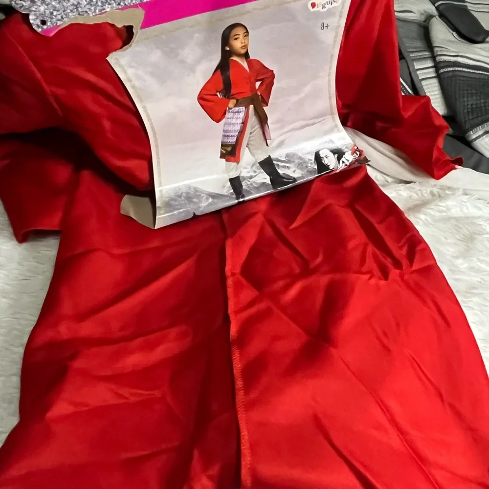 Disney Mulan Costume-Red Hero-Princess Deluxe Dress Up- girls Size 8-10 New